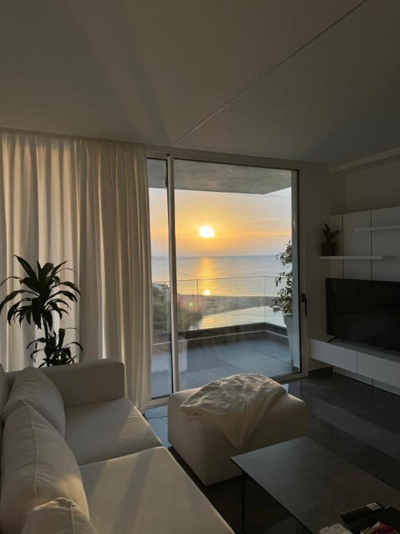 BL Apartment newly built 30m from beach - Bed and Breakfast Sarandë