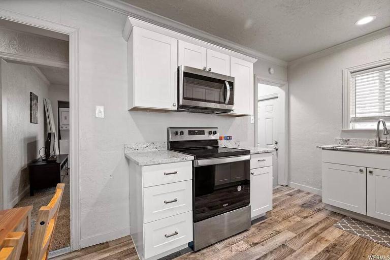 Entire Tiny House with Large Yard Fenced In! - B&B West Valley City
