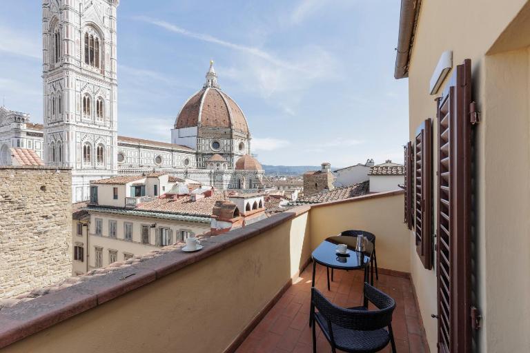 Duomo View Apartment - Bed and Breakfast Florence