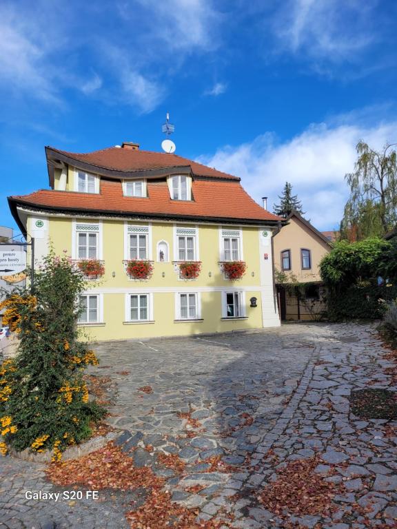 Pension Centrum - B&B Říčany