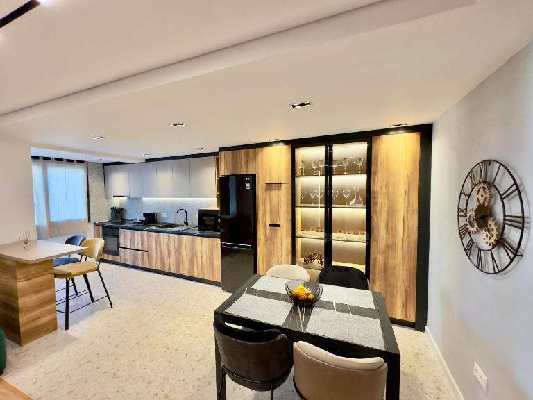 SoInn's Apartament - B&B Tirana