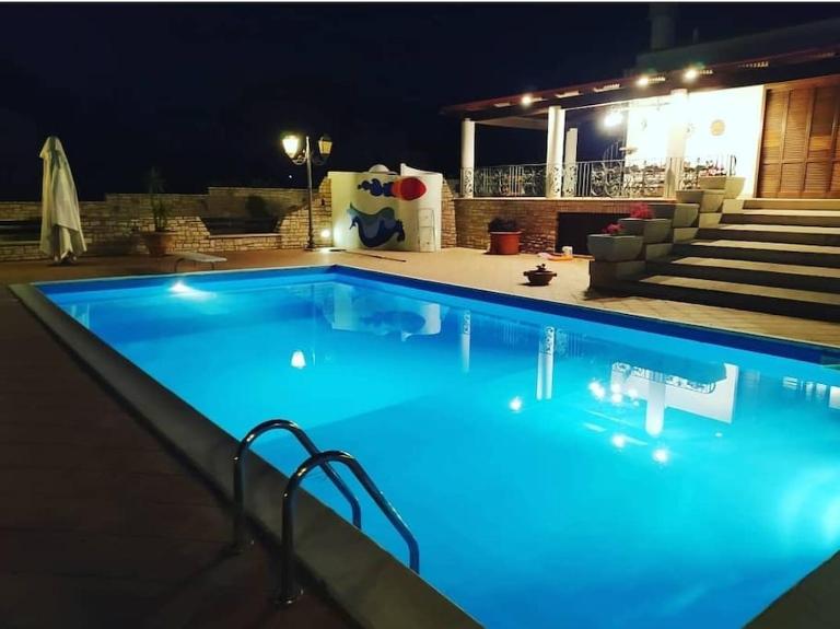 VILLA LIANA swimming pool, relax, countryside - Bed and Breakfast Trani