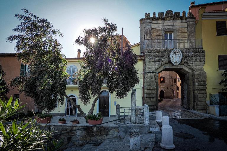 Alloggio all’Ombra del Campanile - B&B Riano