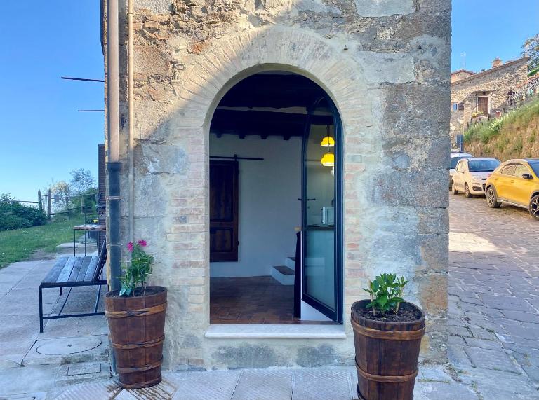 CORNER NEST IN MONTALCINO - B&B Montalcino