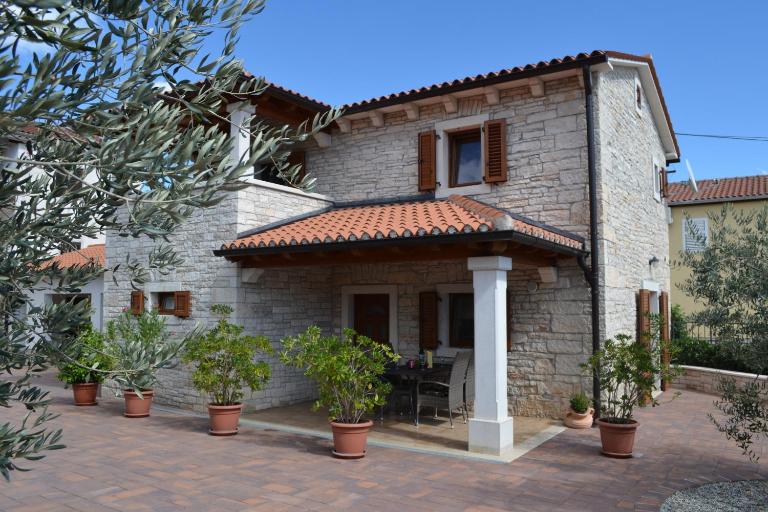 Holiday Home Mate - B&B Tinjan