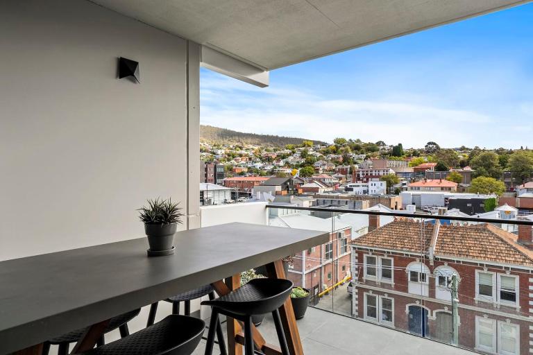 Mountain View at Elliot - A Kunanyi Outlook - Ferienwohnung Hobart