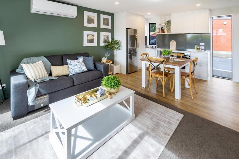 Lovely in Linwood: 2BR Beauty - B&B Christchurch