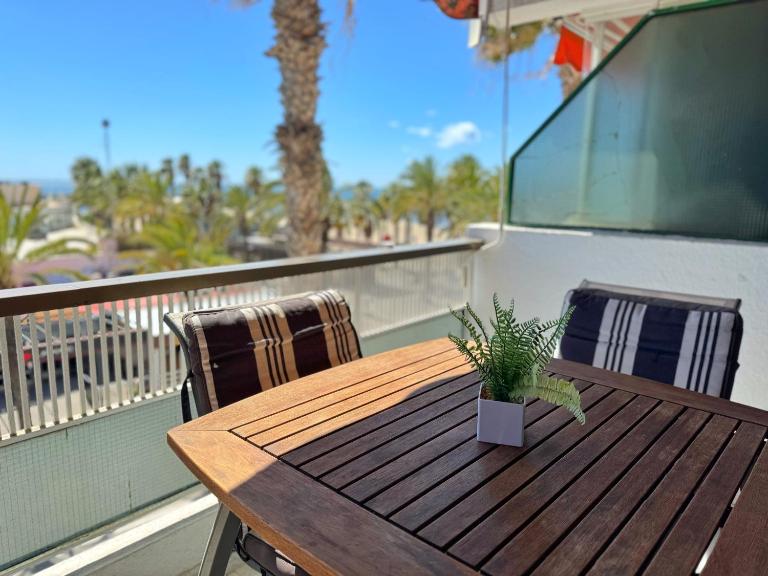 DOMuum Holidays - STELLA MARIS - B&B Salou