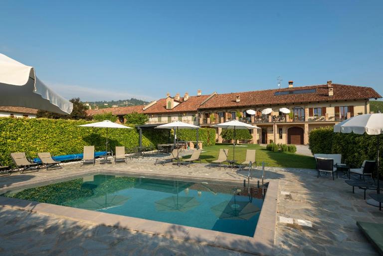Cascina Rocca Agriturismo B&B - B&B La Morra
