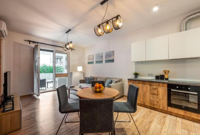Marvels Place with parking and AC - Ferienwohnung Krakau