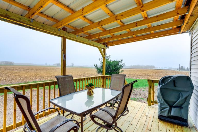 Peaceful Shiloh Home w/ Deck & Fishing Pond Access - B&B Shiloh