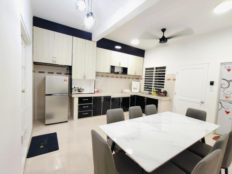 98 Homestay Sandakan - Bed and Breakfast Sandakan