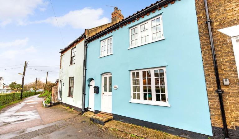 Wherry Cottage, Sleeps 8 - Chambres d'hôtes Southwold