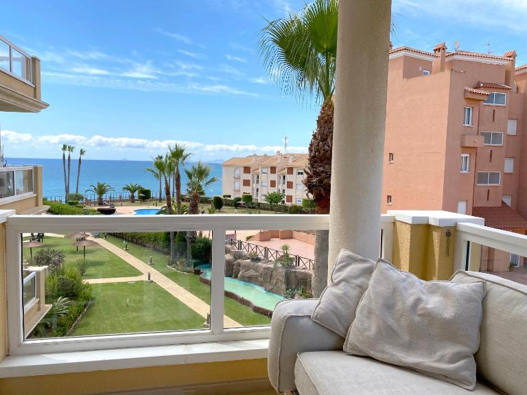 LA CALETA - LUXURY 3 BEDROOM SEA VIEW by Grupo Quattro - B&B Orihuela Costa