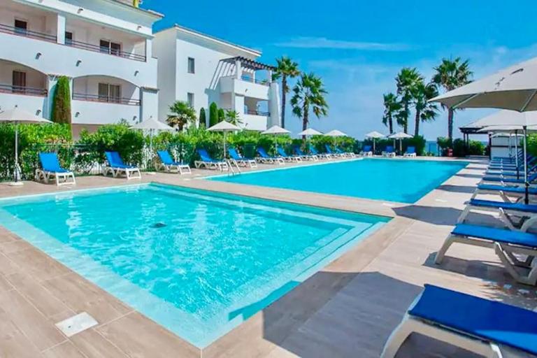 Appartement en bord de mer avec piscine - B&B San-Nicolao