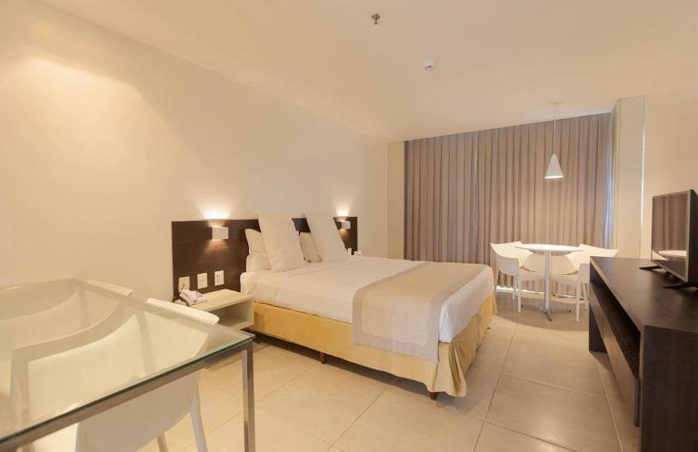 Lindo Apto beira-mar no Condomínio do Hotel Ritz Suítes Home Service - Ferienwohnung Maceió