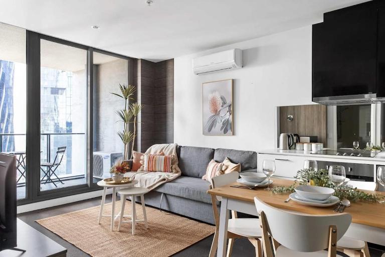A Cozy 2BR Apt on Spencer St with FREE Parking - B&B Melbourne