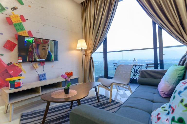 3BR D'Pristine Suite, Stunning Views & Near LEGOLAND - Chambres d'hôtes Iskandar Puteri