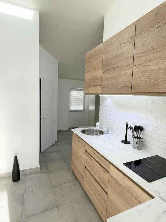 Studio 2 Personnes Plein Centre Rue Piétonne - B&B Ajaccio