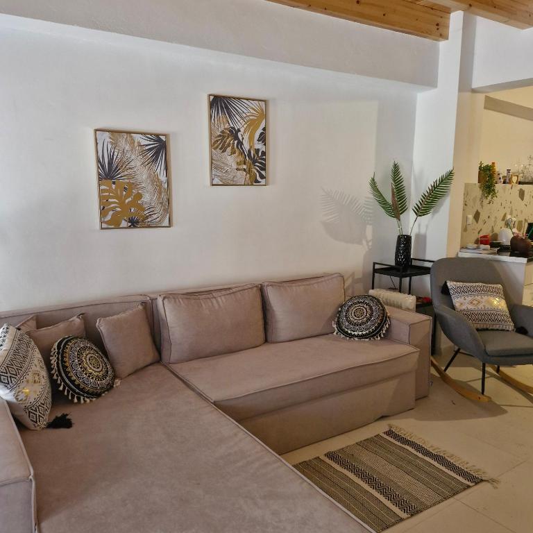 Ivoni Family House - B&B Perivoli