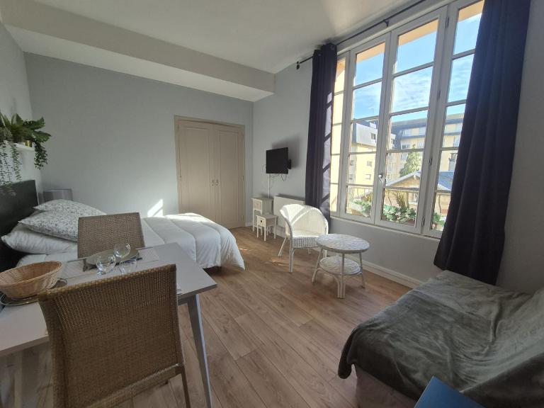 Studio proche lac - Chambres d'hôtes Bagnoles-de-l'Orne