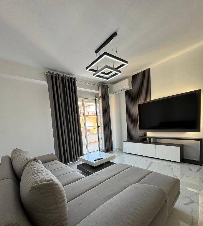 Golden SeaView Two Bedroom Apartment - Ferienwohnung Saranda