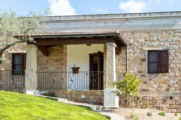 VILLA ISOLOTTO a 150 m dal mare - Chambres d'hôtes Santa Maria Navarrese