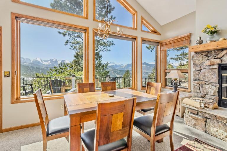 Dances With Wolves Condominium 3 Bedroom condo - B&B Estes Park