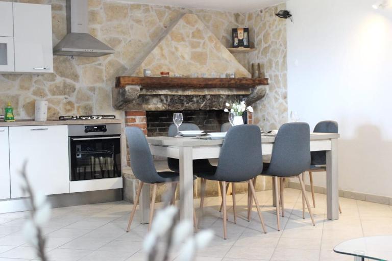 Kuća za odmor Prugo - B&B Supetar