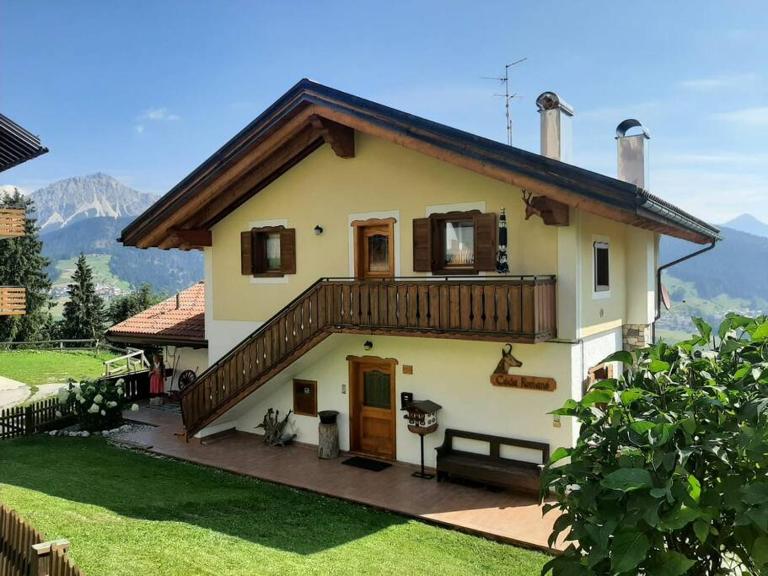 Appartamento da Fabio - nel cuore delle Dolomiti - Bed and Breakfast Danta