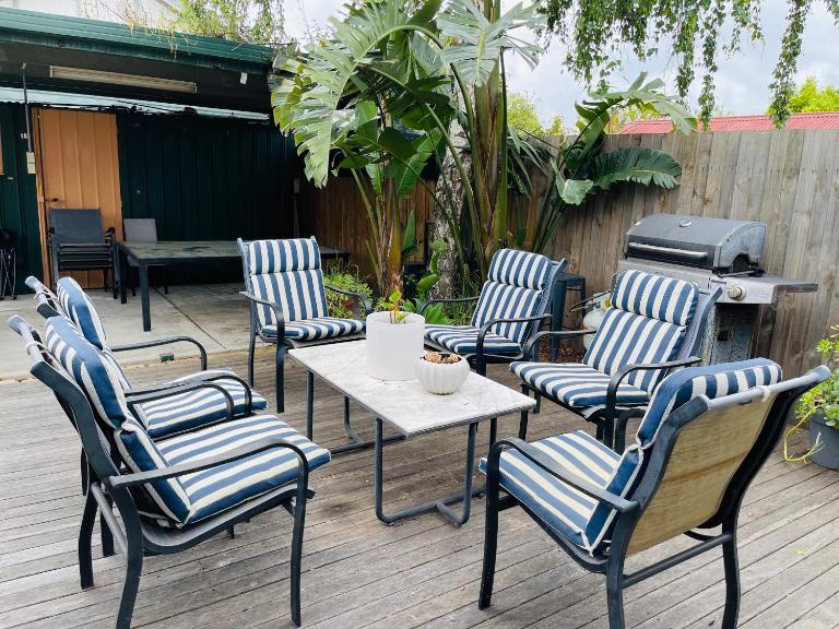 D103 Lemon Tree House - B&B Melbourne