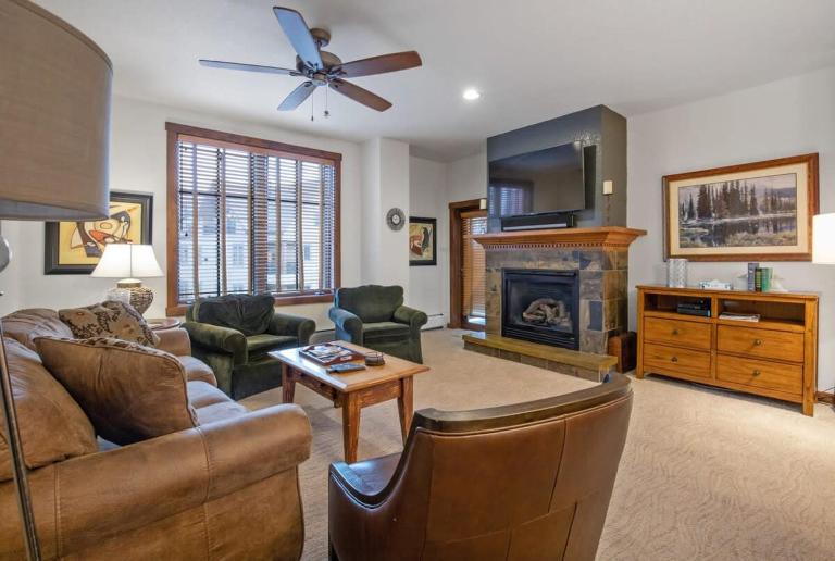 2BR Main St Station Ski In Out Condo All Amenities - B&B Breckenridge