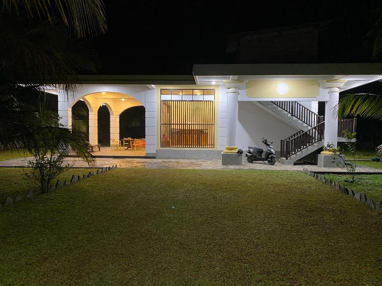 Villa La more - B&B Unawatuna