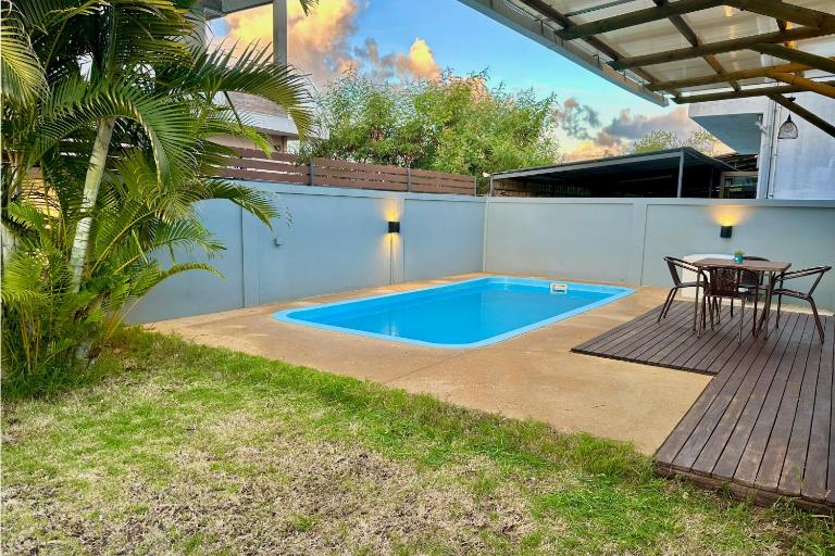 Charming Villa with Private Pool - B&B La Rotraite