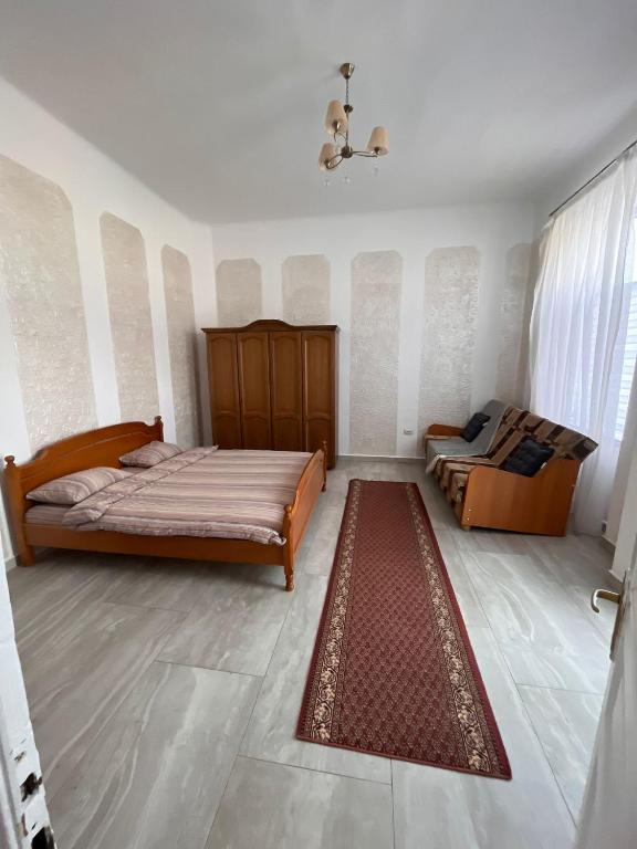casa buna 1 - B&B Radauti