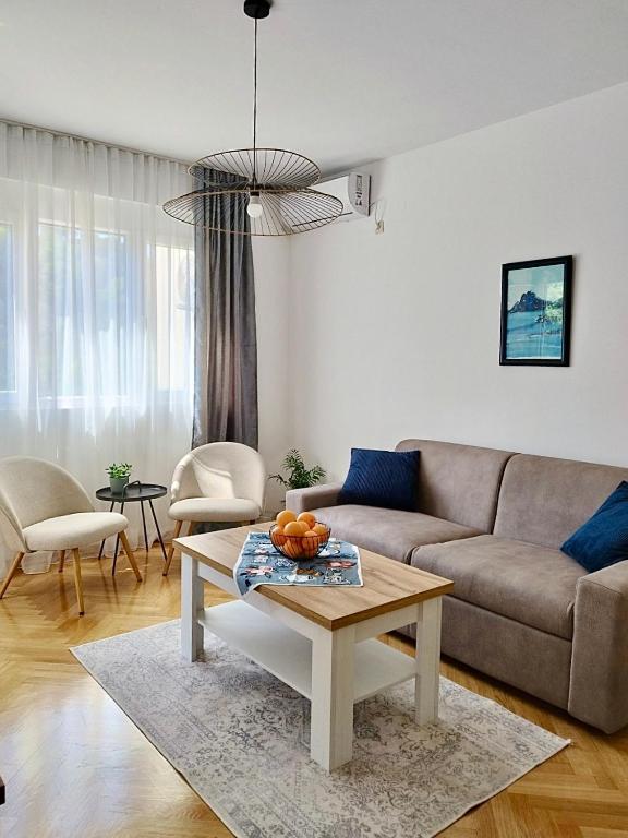 La Mattina - Ferienwohnung Petrovac na Moru