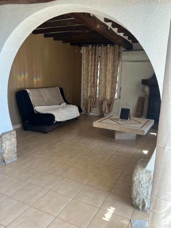 Bas de villa avec piscine - Bed and Breakfast Mouans-Sartoux