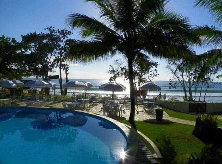 Excelente apartamento nr 317, 2dormitórios, Pé na Areia Praia das Toninhas com Piscina - B&B Ubatuba
