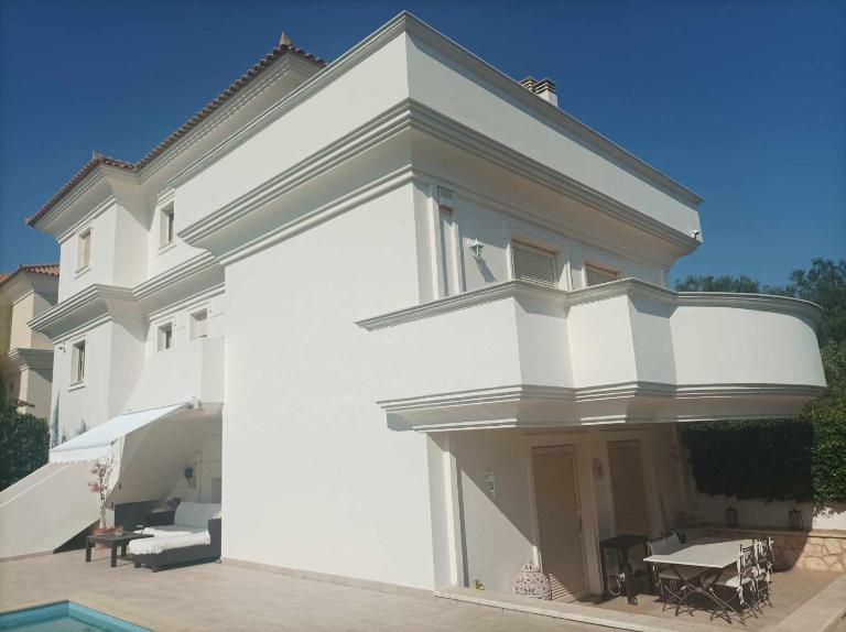 Guest apartment within a villa in Lagonissi - Ferienwohnung Kalývia Thorikoú