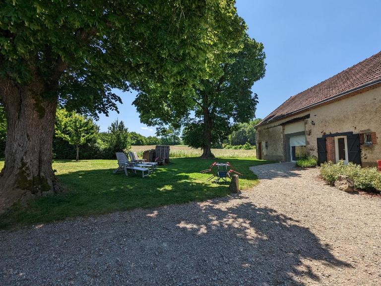 Grande ferme rénovée avec jardin et loisirs à proximité - FR-1-591-155 - B&B Pouligny-Notre-Dame