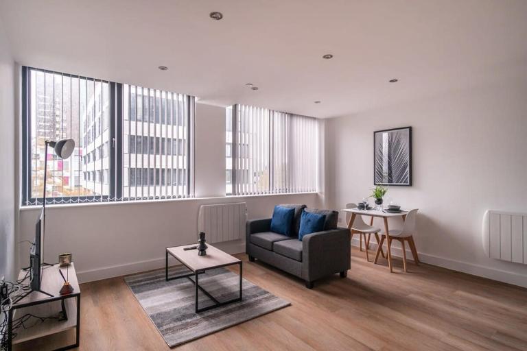 Stay Zeni, Alexandra Rise Manchester Chic 1BR Flat - B&B Manchester