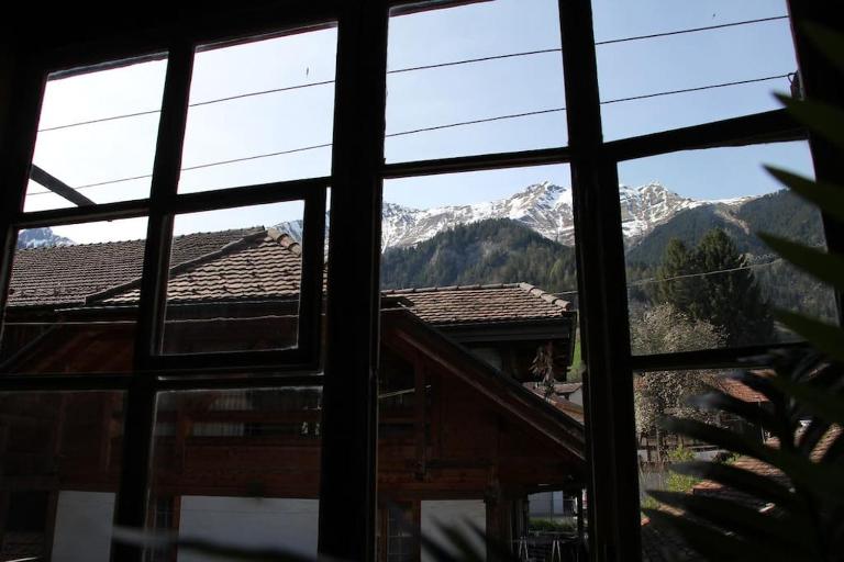 Zentral, free Parking, WIFI, nähe Bahnhof, Shops - Bed and Breakfast Frutigen