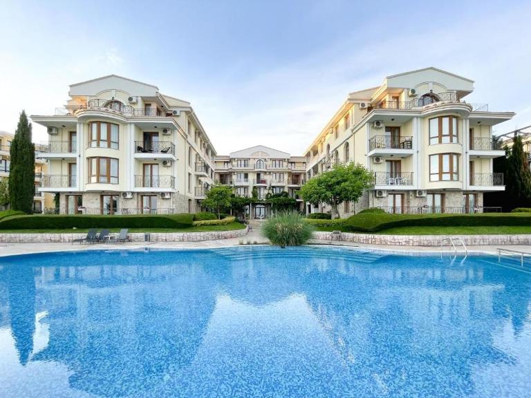 Royal Bay - Private apartment - BSR - 6 - B&B Saint Vlas