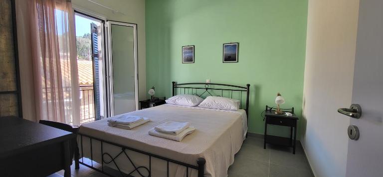 Stamatis House - In the center of Lakka Paxos - Bed and Breakfast Lákka