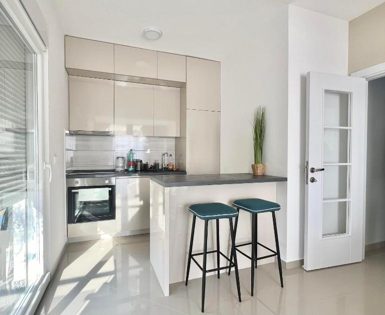 Danver Apartment - Ferienwohnung Bar