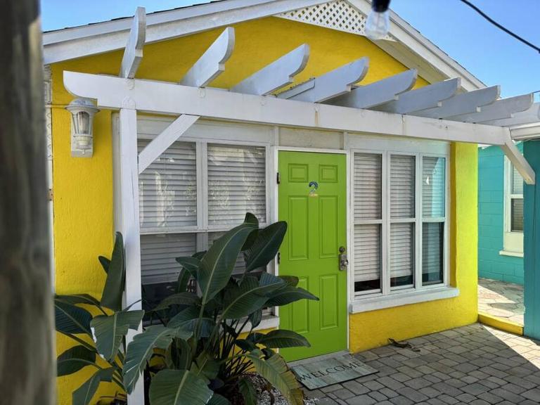 Seaside Retreat Cottages #2. - B&B Clearwater Beach