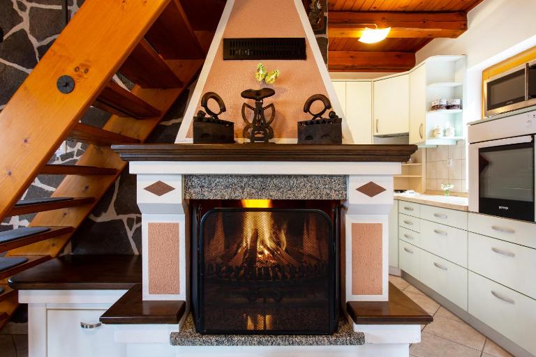 Butterfly Place Holiday House - Ferienwohnung Dob