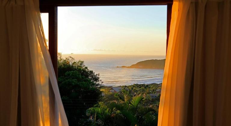 Pousada Vigia Das Marés - Vista para o mar, localizada no Caminho do Rei, parte mais nobre da Praia do Rosa - Ferienwohnung Praia do Rosa