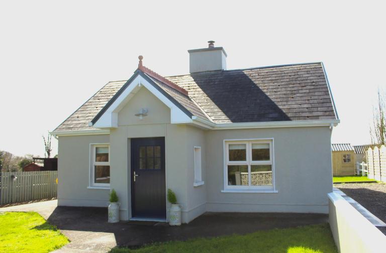 Heather Cottage and Shepherds Hut - B&B Knock
