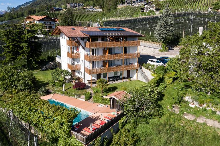 Haus Artus - Ferienwohnung Schenna